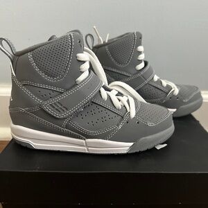 Jordan Flight 45 High Top (Kids)
